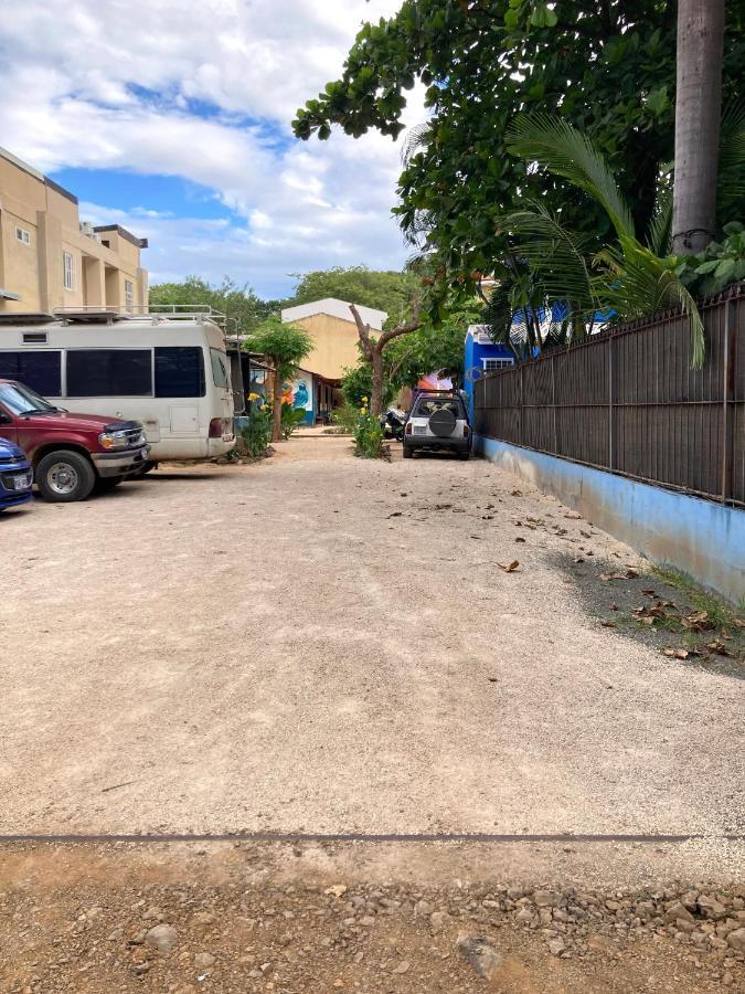 Tamahostel & Glamping Tamarindo Eksteriør billede