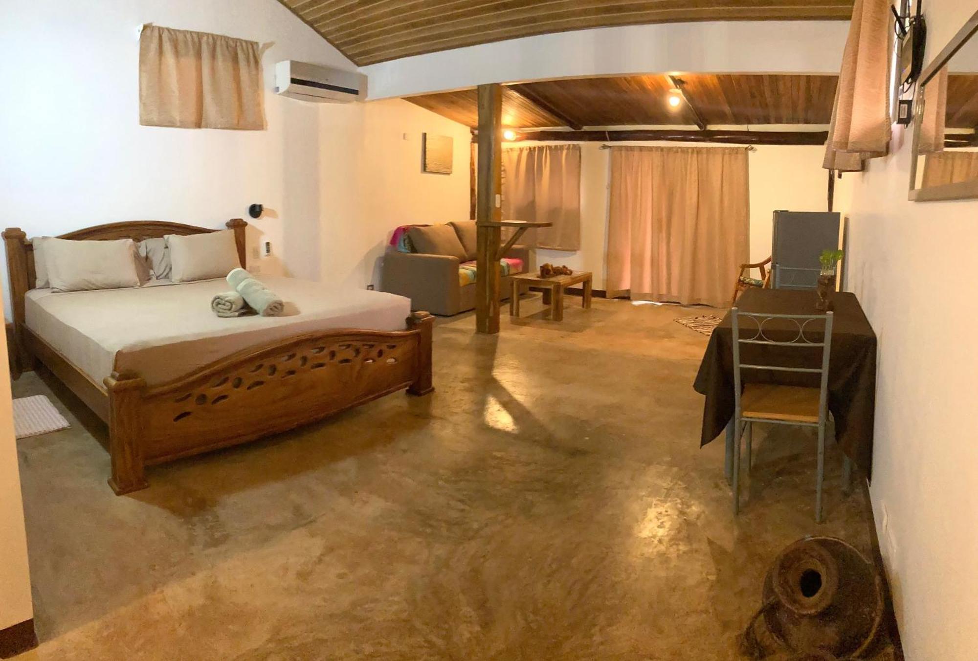 Tamahostel & Glamping Tamarindo Eksteriør billede